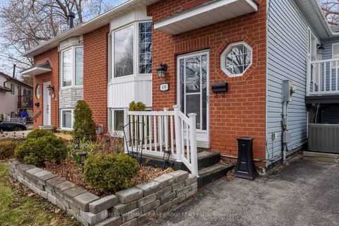 Photo 11 at 676 Frobisher Court, Vanier, Oshawa