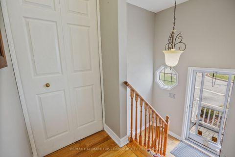 Photo 15 at 676 Frobisher Court, Vanier, Oshawa
