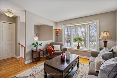 Photo 18 at 676 Frobisher Court, Vanier, Oshawa