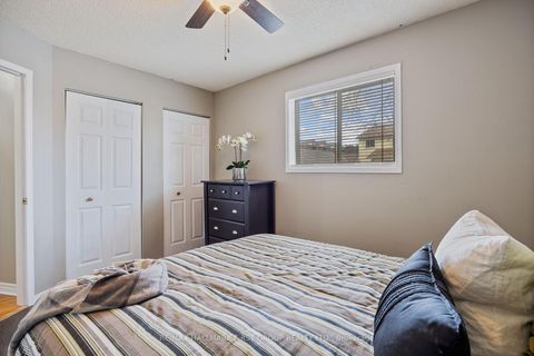 Photo 33 at 676 Frobisher Court, Vanier, Oshawa