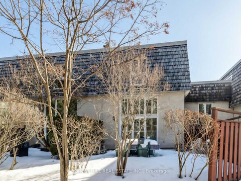 Photo 36 at 81 Scenic Mill Way, Windfields, Toronto