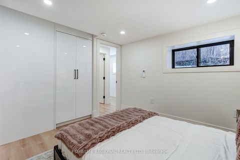 Photo 40 at 12 Macdonell Avenue, Roncesvalles, Toronto