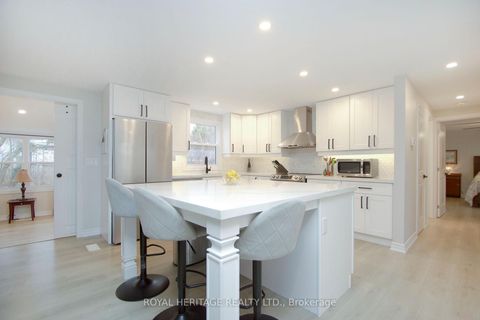 Photo 10 at 40 Bluffs Road, Bowmanville, Clarington