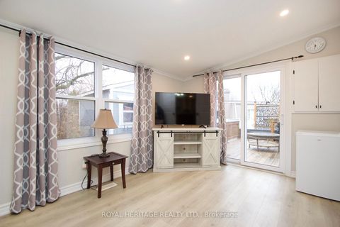 Photo 19 at 40 Bluffs Road, Bowmanville, Clarington