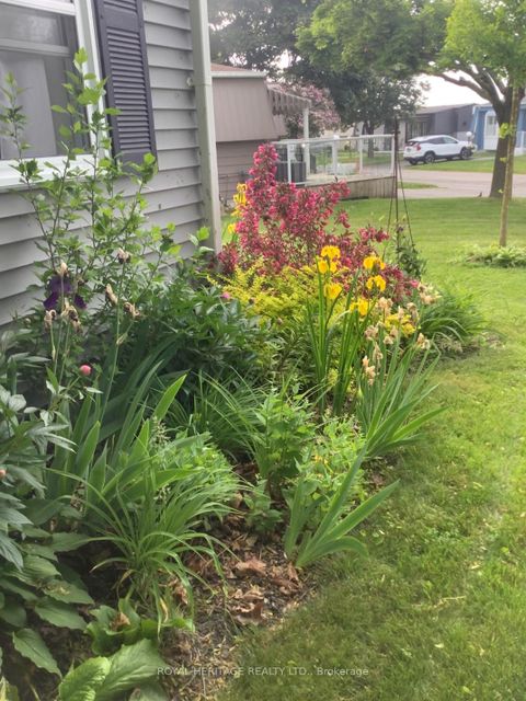 Photo 37 at 40 Bluffs Road, Bowmanville, Clarington