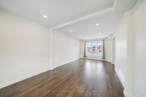 Photo 3 at 199 Esther Drive, Painswick South, Barrie