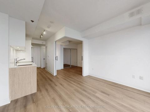 Photo 7 at 4501 - 251 Jarvis Street, Moss Park, Toronto