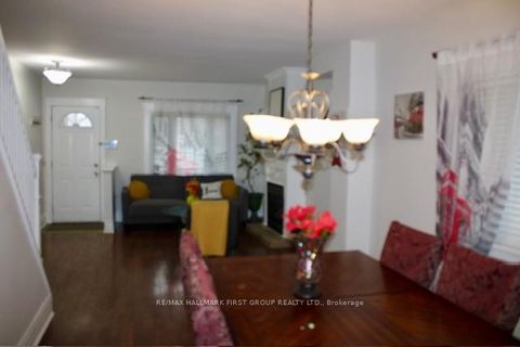 Photo 3 at 489 Mortimer Avenue, East York, Toronto