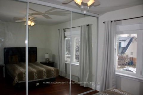 Photo 10 at 489 Mortimer Avenue, East York, Toronto