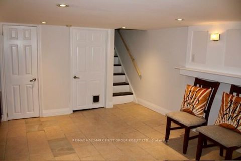 Photo 17 at 489 Mortimer Avenue, East York, Toronto