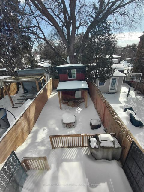 Photo 21 at 489 Mortimer Avenue, East York, Toronto