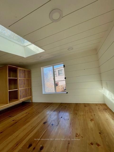 Photo 26 at 489 Mortimer Avenue, East York, Toronto