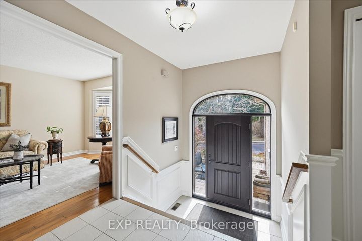 Photo 4 at 41 Watsons Lane, Dundas, Hamilton