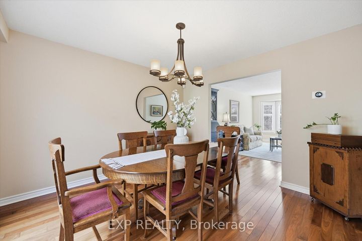 Photo 8 at 41 Watsons Lane, Dundas, Hamilton