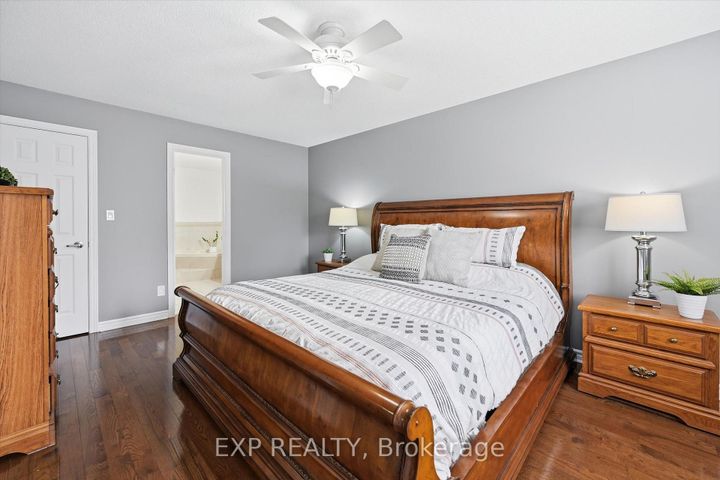 Photo 20 at 41 Watsons Lane, Dundas, Hamilton