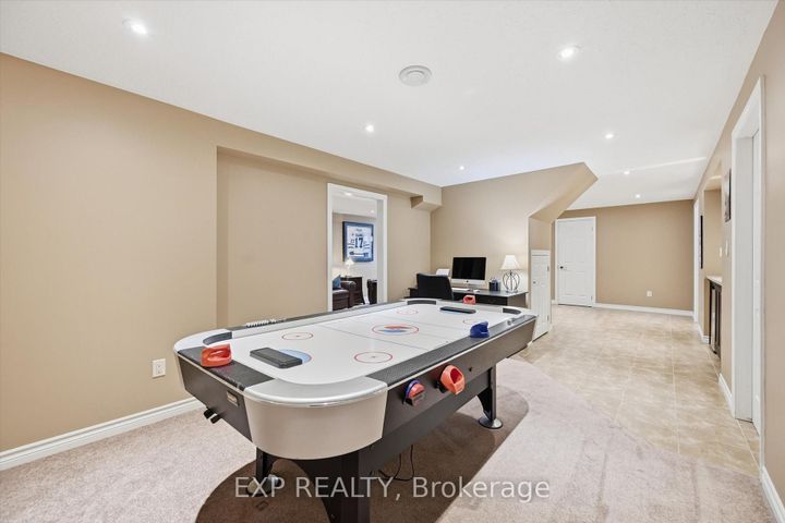 Photo 36 at 41 Watsons Lane, Dundas, Hamilton