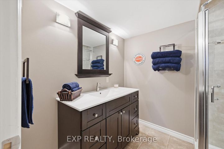 Photo 40 at 41 Watsons Lane, Dundas, Hamilton