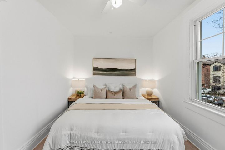 Photo 11 at 186 Roslin Avenue, Lawrence Park North, Toronto