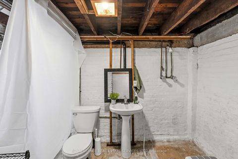 Photo 17 at 186 Roslin Avenue, Lawrence Park North, Toronto