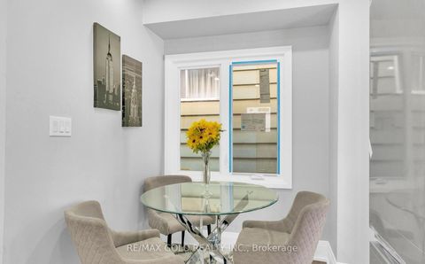 Photo 15 at 8 Fairglen Crescent, Pelmo Park W4, Toronto