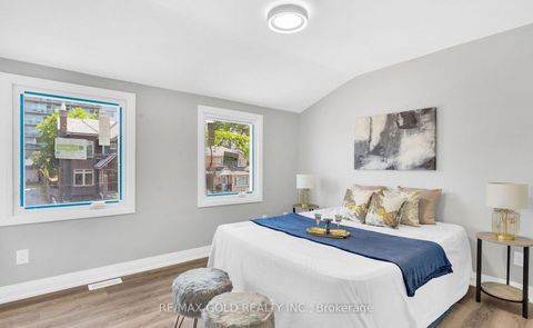 Photo 19 at 8 Fairglen Crescent, Pelmo Park W4, Toronto