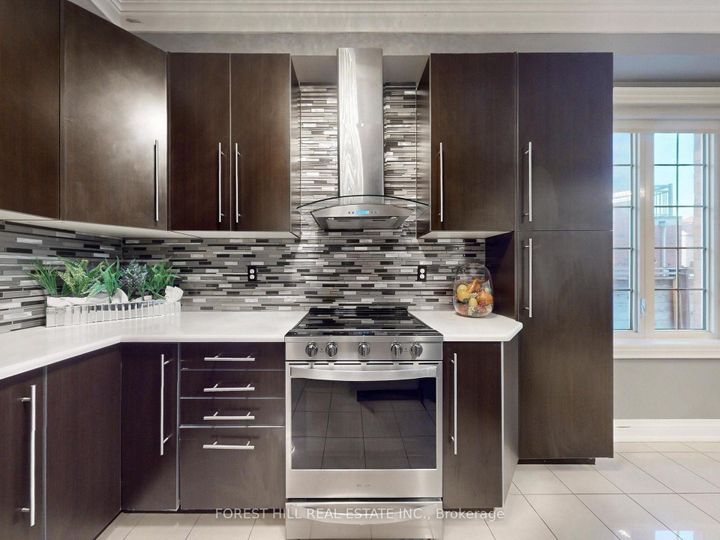 Photo 12 at 41 Poetry Drive, Vellore Village, Vaughan