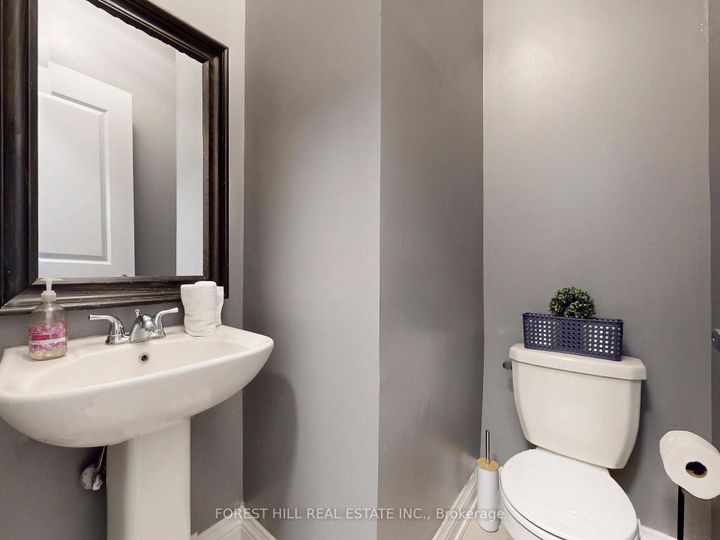 Photo 15 at 41 Poetry Drive, Vellore Village, Vaughan