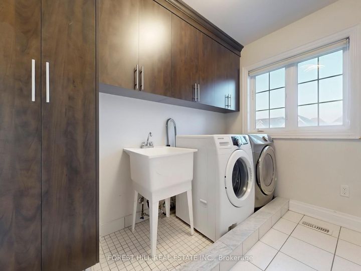 Photo 23 at 41 Poetry Drive, Vellore Village, Vaughan