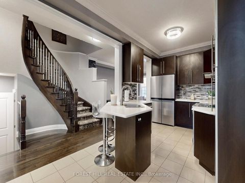 Photo 11 at 41 Poetry Drive, Vellore Village, Vaughan