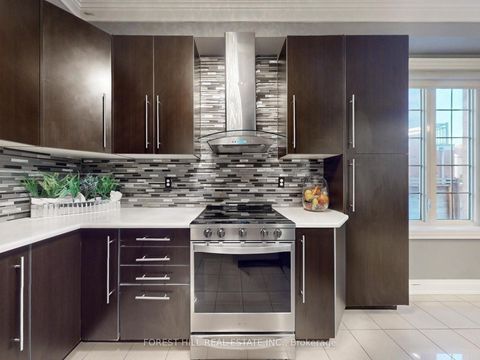 Photo 12 at 41 Poetry Drive, Vellore Village, Vaughan