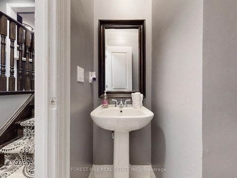 Photo 16 at 41 Poetry Drive, Vellore Village, Vaughan