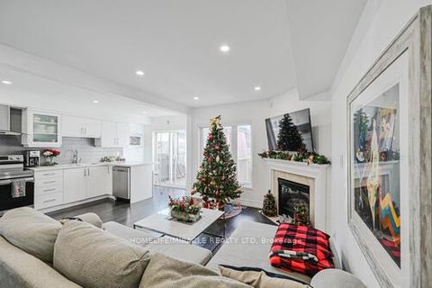 Photo 19 at 190 Deepsprings Crescent, Vellore Village, Vaughan