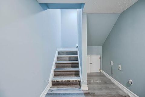 Photo 35 at 190 Deepsprings Crescent, Vellore Village, Vaughan