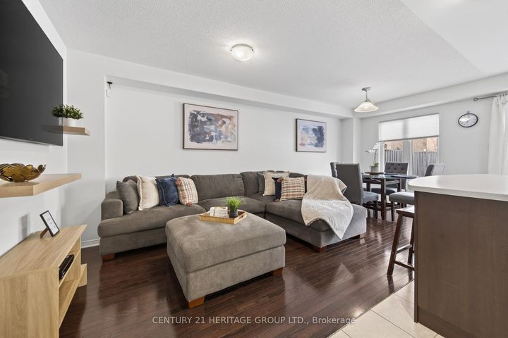 Photo 6 at 44 Acorn Lane, Bradford, Bradford West Gwillimbury