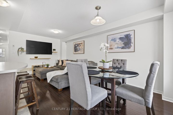 Photo 7 at 44 Acorn Lane, Bradford, Bradford West Gwillimbury