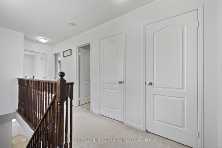 Photo 20 at 44 Acorn Lane, Bradford, Bradford West Gwillimbury