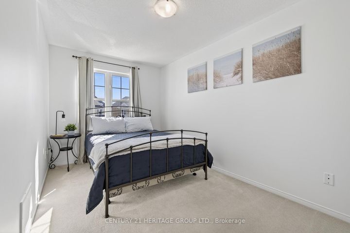 Photo 30 at 44 Acorn Lane, Bradford, Bradford West Gwillimbury