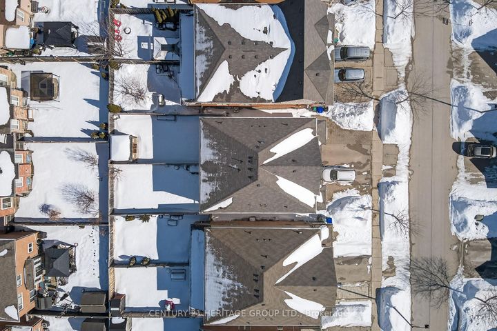 Photo 41 at 44 Acorn Lane, Bradford, Bradford West Gwillimbury