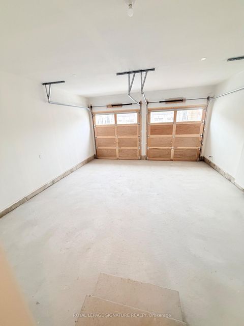 Photo 31 at 8 Art Leech Drive, Rural Richmond Hill, Richmond Hill