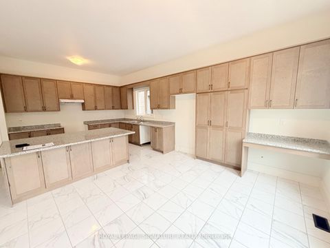 Photo 36 at 8 Art Leech Drive, Rural Richmond Hill, Richmond Hill