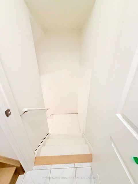 Photo 39 at 8 Art Leech Drive, Rural Richmond Hill, Richmond Hill