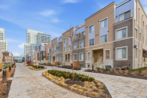 Photo 2 at TH #210 - 131 Honeycrisp Crescent, Vaughan Corporate Centre, Vaughan