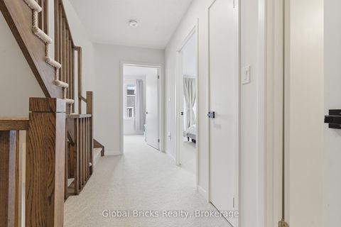 Photo 14 at TH #210 - 131 Honeycrisp Crescent, Vaughan Corporate Centre, Vaughan