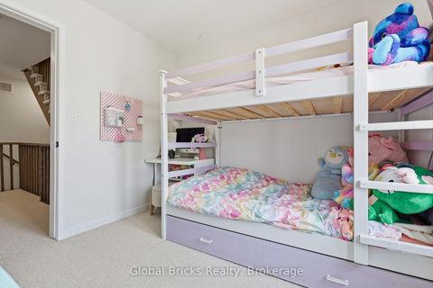 Photo 19 at TH #210 - 131 Honeycrisp Crescent, Vaughan Corporate Centre, Vaughan