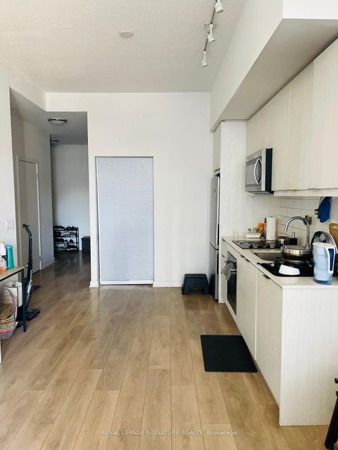 Photo 10 at 301 - 38 Forest Manor Road, Henry Farm, Toronto