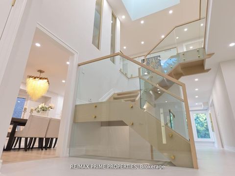 Photo 8 at 137 Old Surrey Lane, South Richvale, Richmond Hill