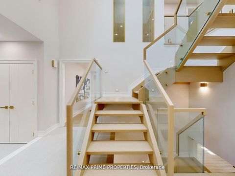 Photo 25 at 137 Old Surrey Lane, South Richvale, Richmond Hill