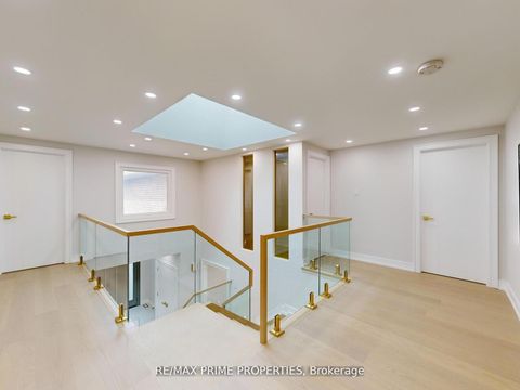 Photo 35 at 137 Old Surrey Lane, South Richvale, Richmond Hill