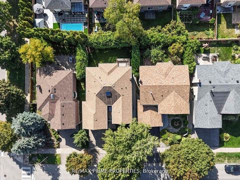 Photo 45 at 137 Old Surrey Lane, South Richvale, Richmond Hill