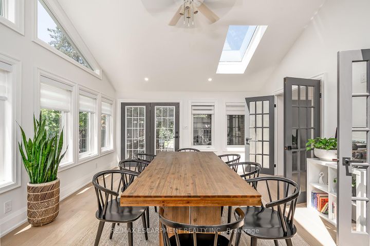 Photo 12 at 564 Maplehill Drive, Roseland, Burlington